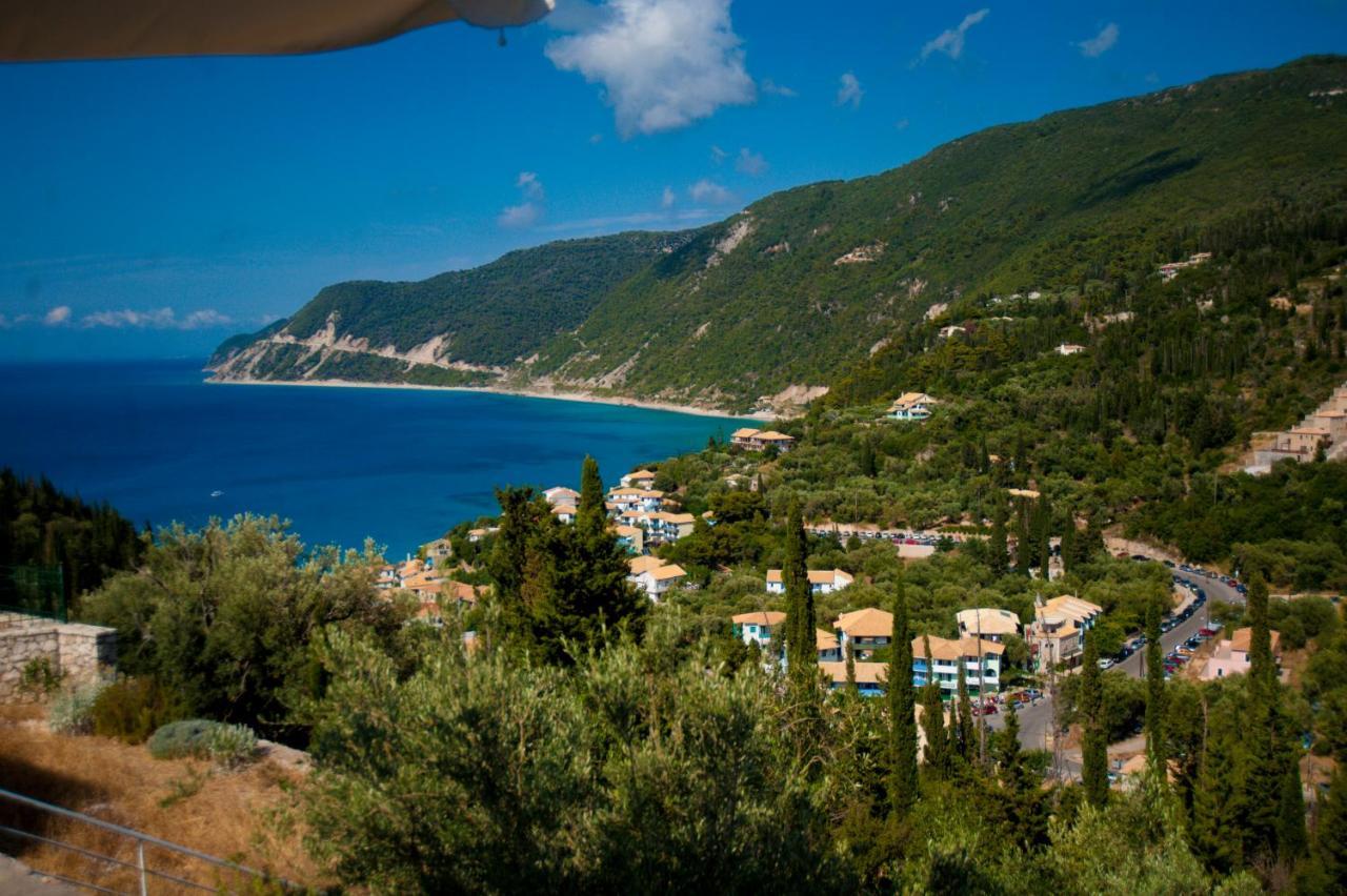Villa Deep Blue Áyios Nikítas Esterno foto