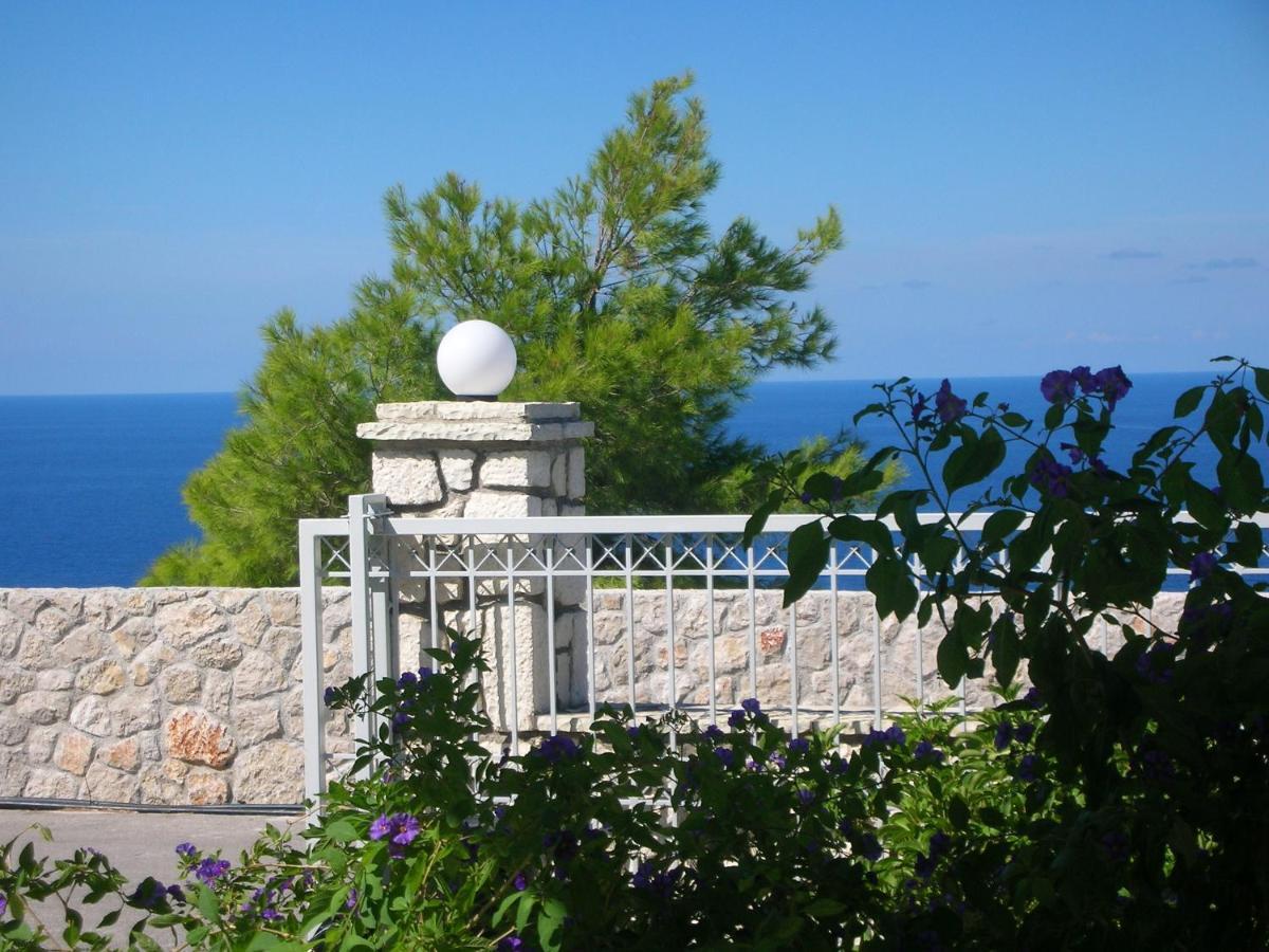 Villa Deep Blue Áyios Nikítas Esterno foto